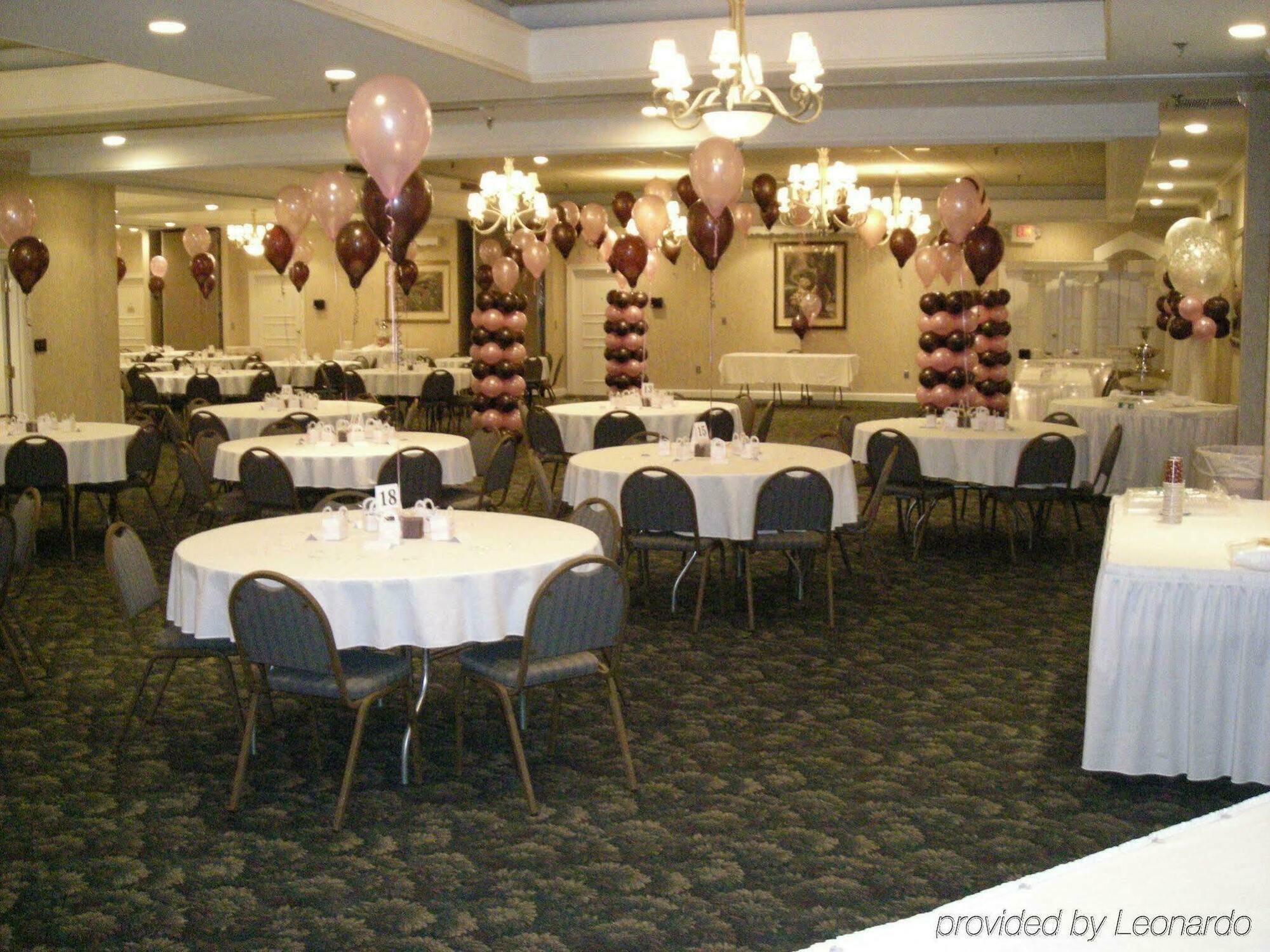 Holiday Inn Express Wilkesboro Restaurace fotografie